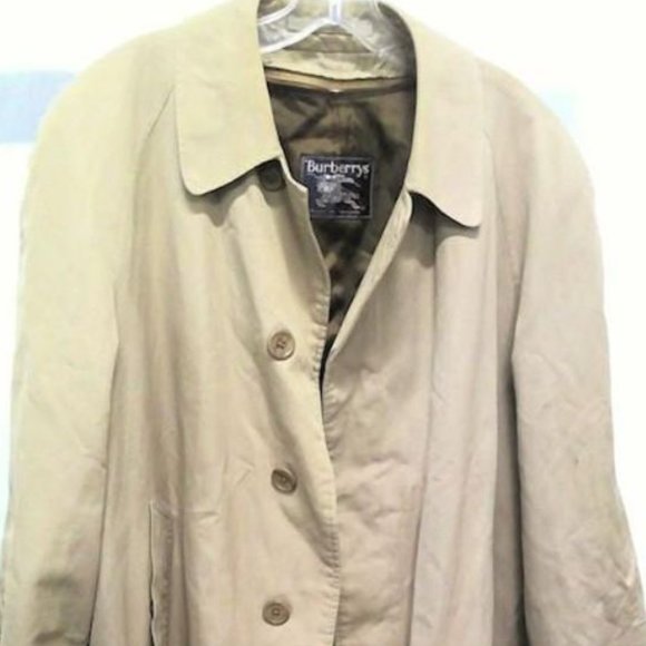 Vintage Authentic Men's Burberry Tan Trenchcoat - Picture 3 of 9